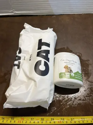 2ct cat wipes