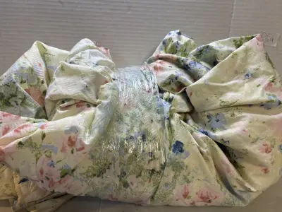 bed drape unknown size ?