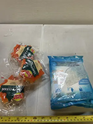2 packs of dehumidifier beads and 3 sponges