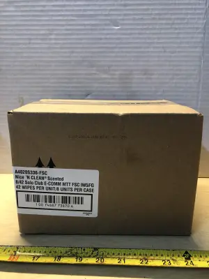 8 packs nice and clean wipes