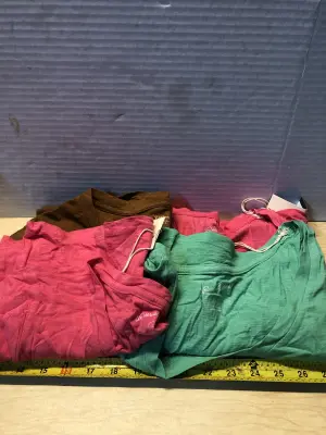 4pc size small shirt