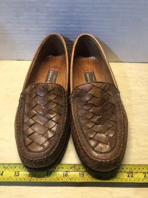Johnston and Murphy leather shoes size 8.5