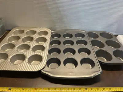 3ct cupcake pans