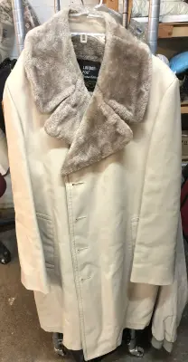 London Fog limited edition size 40 reg coat