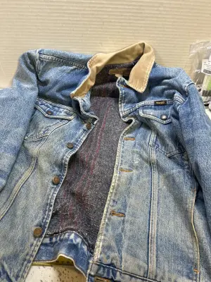 wrangler jacket medium bleach stained