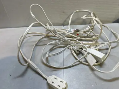 2 extension cords untested