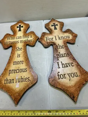 2ct christian wall decor