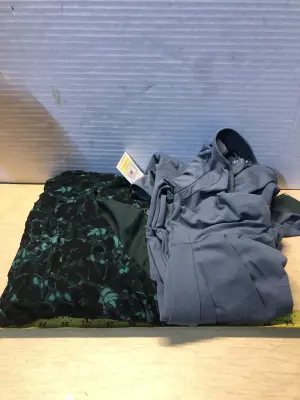 2 dresses size small one has ink tag