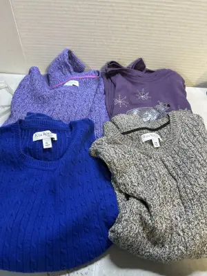 petite large/ medium womens sweater