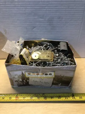 Tin of assorted screws