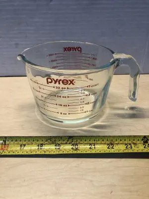 Pyrex 4cup measuring cup