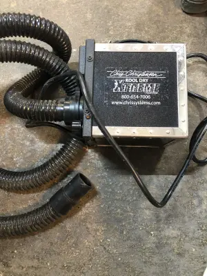 Vintage vacuum cleaner doesn’t come on
