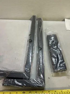 towel rack possibly missing pieces