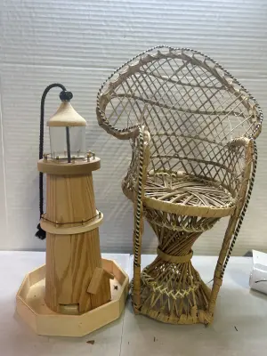 bird feeder chair decor