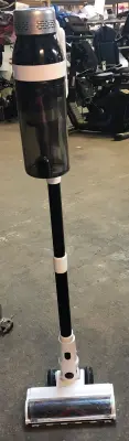 Cordless vacuum cleaner no charger works
