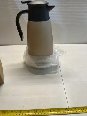 gold stainless steel vacuum carafe