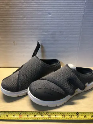 Fit I’ll size 14 slip on shoes