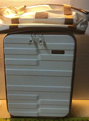 Joyway luggage on wheels with carry on bag