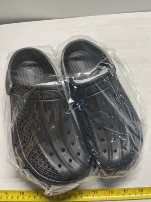 7.5–8 women’s  crocs