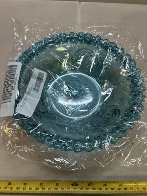 2 plastic bowls