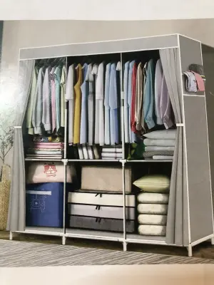 Portable closet wardrobe