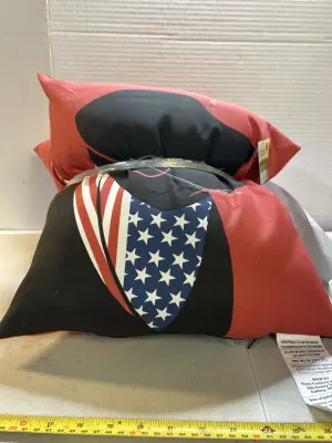 toss pillows