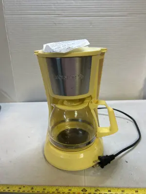 small plastic coffee maker NEEDS CLEANED