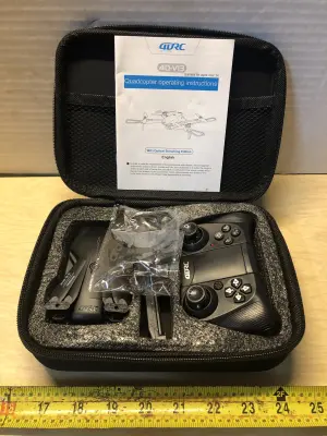 Vicky mini quadcopter comes on needs triple a batteries for remote