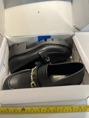 size 7 shoes
