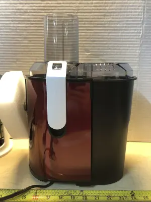 Big mouth pro juicer comes on