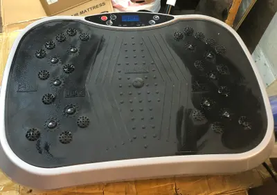 Vibrating plate exercise machine comes on missing remote