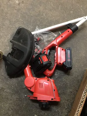 Cordless grass trimmer works