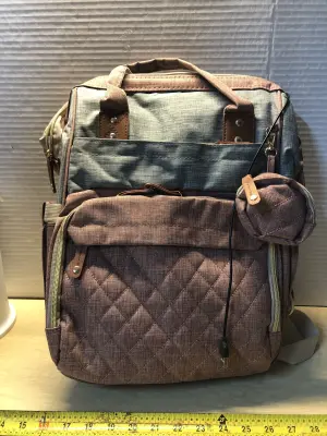 Back pack with usb cord