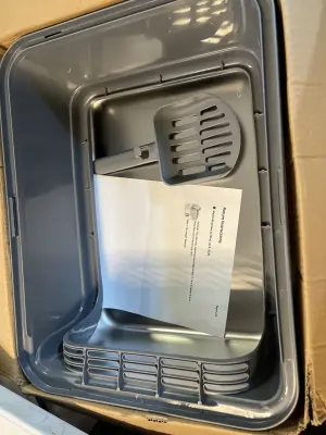 cat litter box