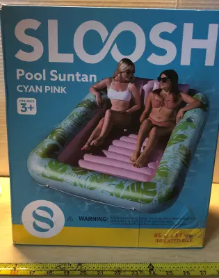 Inflatable sun tan pool