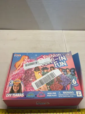 fashion poke-in fun toy