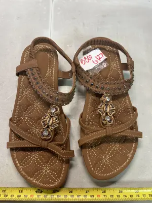womens 7.5 sandals