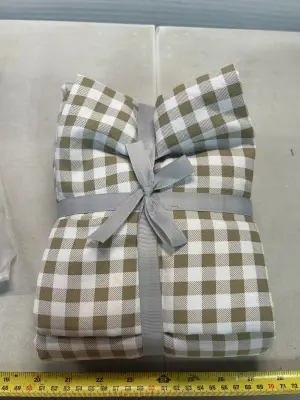 twin size gingham sheets