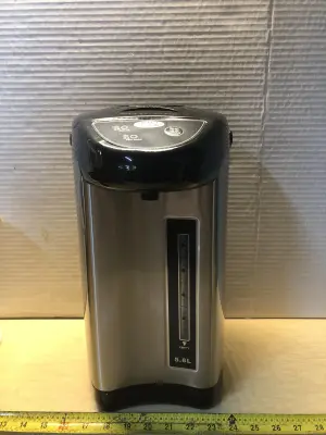 Jinkesi electric thermo pot used as is missing cord