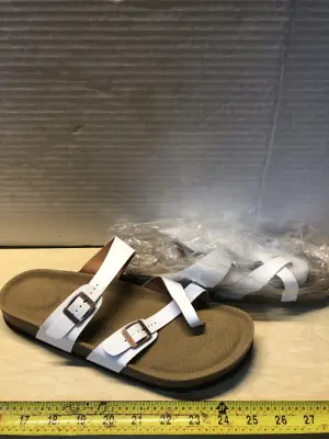 Sandals size 11 (43)