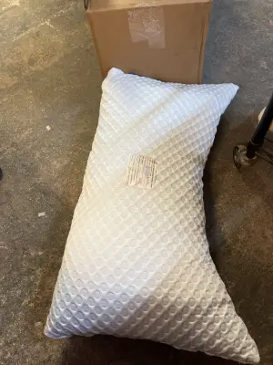 2ct large memory foam pillows