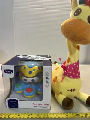 2 baby toys