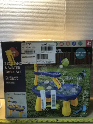 2 in 1 sand and water table as is