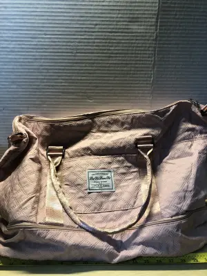 Luyilanxi pink duffle bag with makeup bag