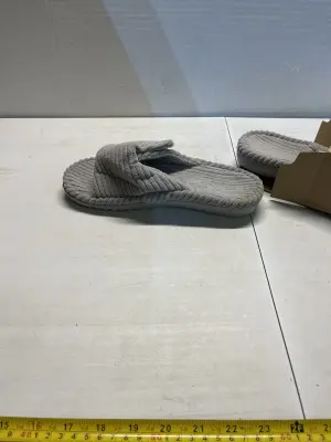 size 7 house slippers