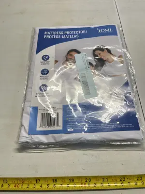 Full size mattress protector