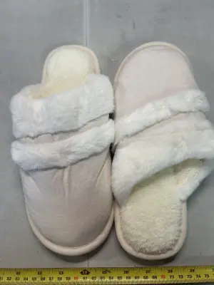 7.5/8 slippers