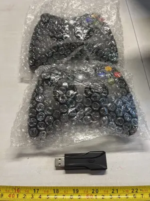 2ct xbox controllers