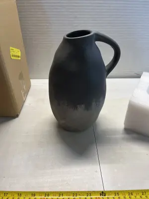 vase