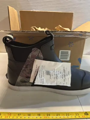 size 11 men’s shoes